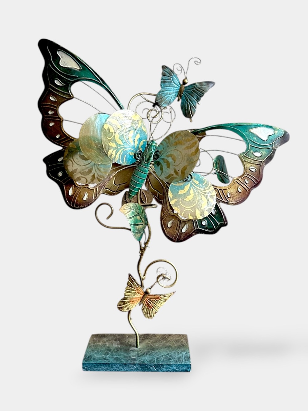 Pier 1 Metal Butterfly Home Decor Vase Holder 18” Tall